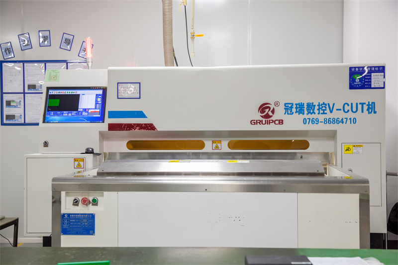 12、數控V-CUT機.jpg